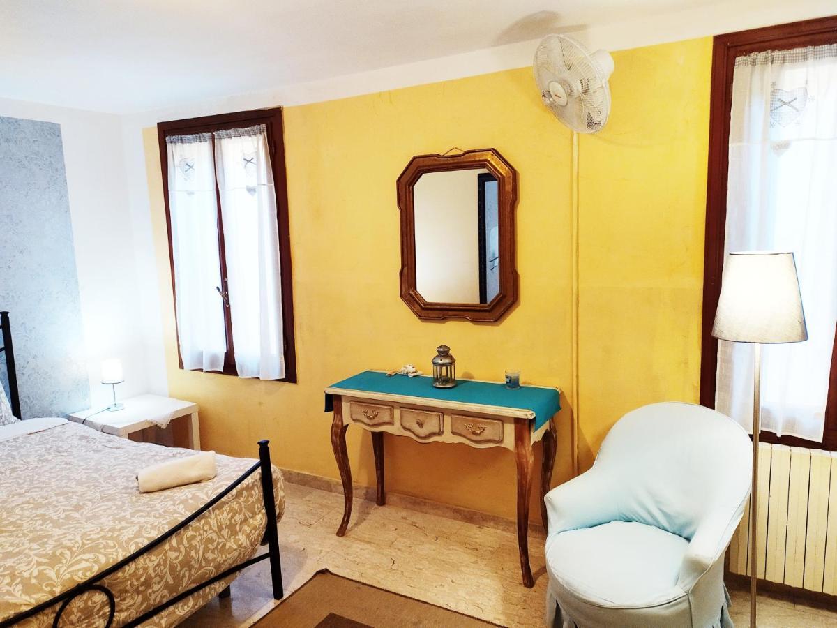 Hotel Two Steps From Rialto Bridge Venedig Exterior foto
